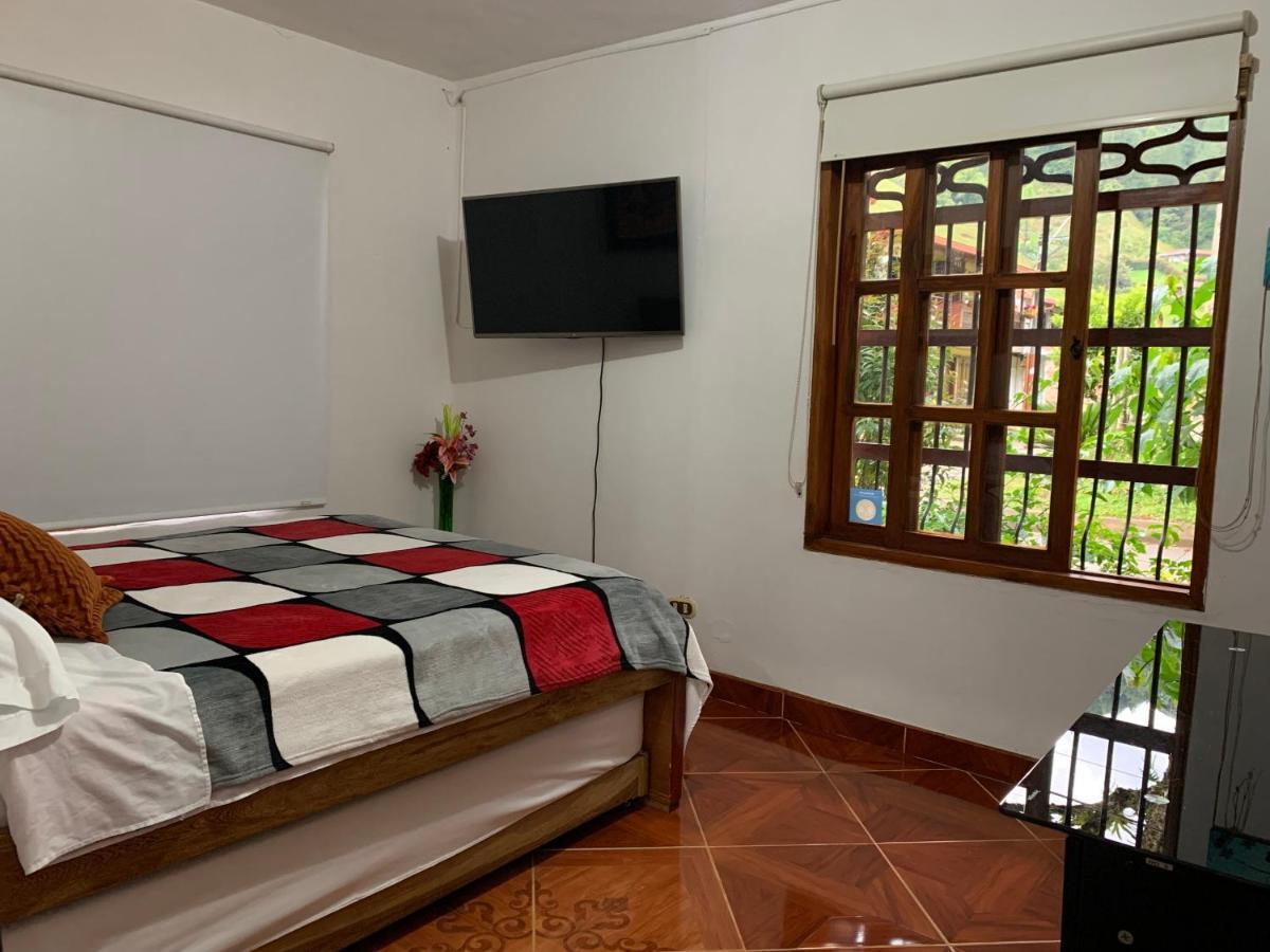 Casa Huespedes El Ensueno Hotel Jardin Exterior photo
